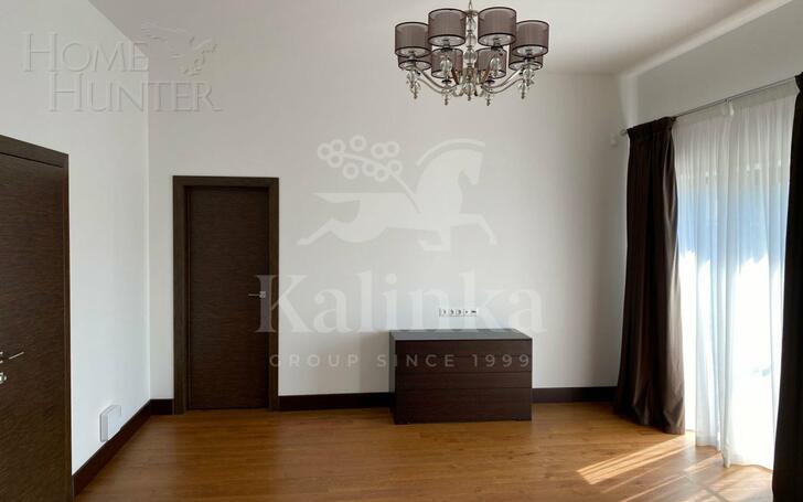 2-этажный коттедж 300 м² с отделкой