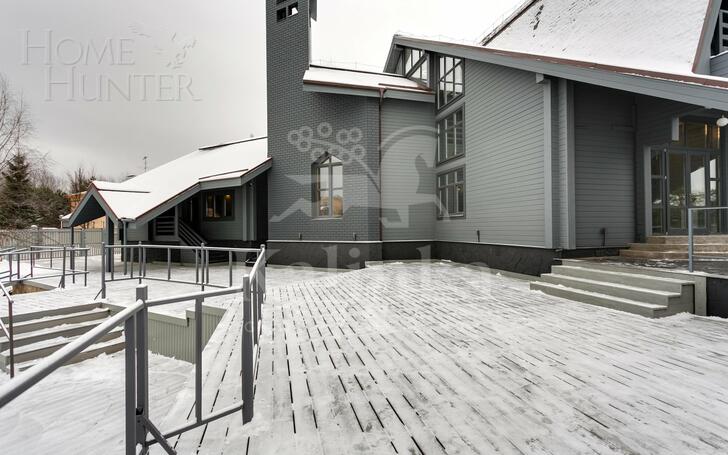 2-этажный коттедж 380 м² с отделкой