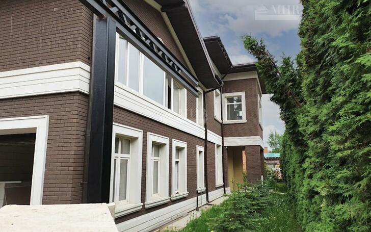 2-этажный коттедж 750 м² без отделки