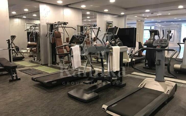 3-этажный коттедж 1 831 м² с отделкой