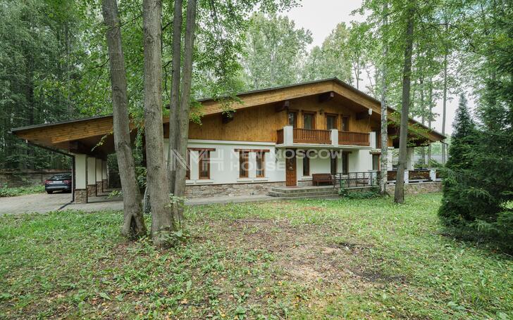 2-этажный коттедж 472 м² с отделкой