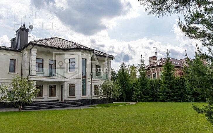 2-этажный коттедж 815 м² с отделкой
