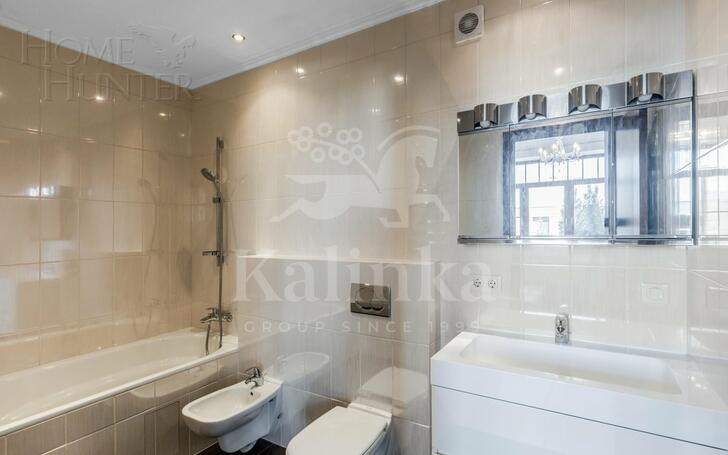 2-этажный коттедж 1 378 м² с отделкой