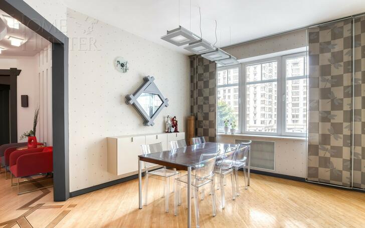 3-КОМН. КВАРТИРА С ОТДЕЛКОЙ 130 М² НА 2 ЭТАЖЕ