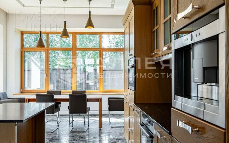 2-этажный коттедж 826 м² с отделкой