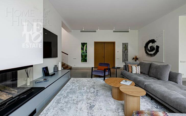 2-этажный коттедж 450 м² без отделки