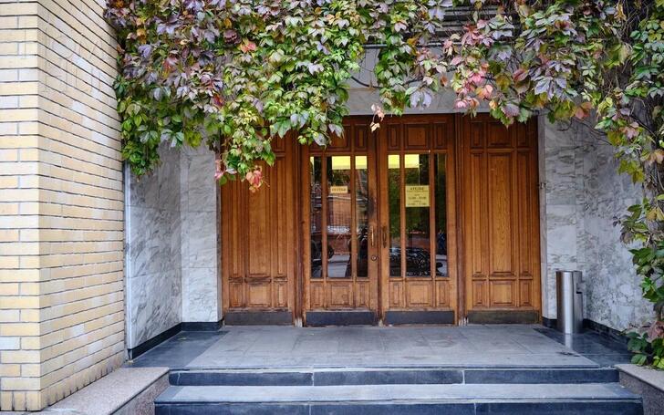 2-УРОВНЕВЫЙ ТАУНХАУС С ОТДЕЛКОЙ 360 М² НА 1 ЭТАЖЕ
