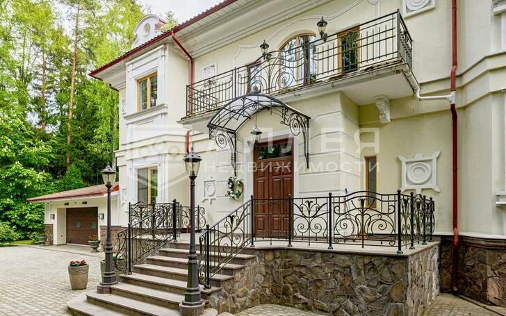 2-этажный коттедж 708 м² с отделкой
