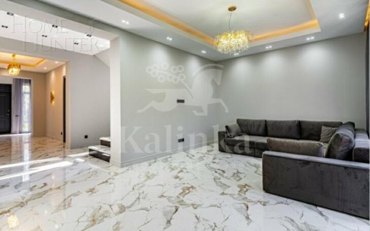 2-этажный коттедж 286 м² с отделкой
