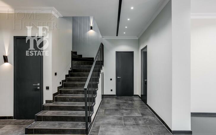 2-этажный коттедж 300.3 м² с отделкой