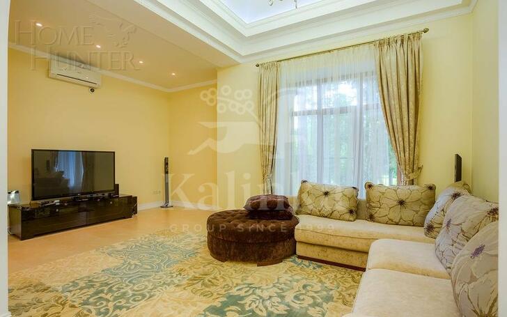 3-этажный коттедж 500 м² с отделкой
