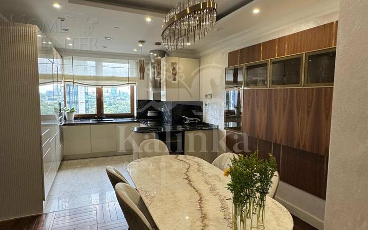 4-КОМН. КВАРТИРА С ОТДЕЛКОЙ 169.5 М² НА 7 ЭТАЖЕ