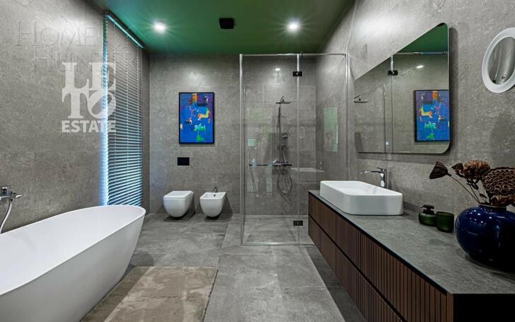 2-этажный коттедж 450 м² без отделки
