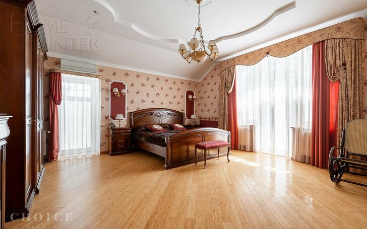 2-этажный коттедж 284.2 м² с отделкой