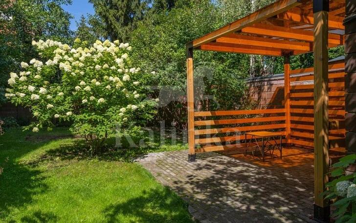 3-этажный таунхаус 335 м² с отделкой