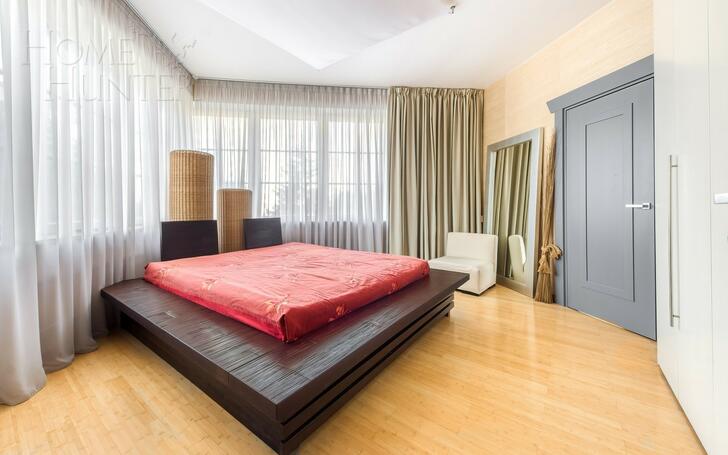 3-КОМН. КВАРТИРА С ОТДЕЛКОЙ 130 М² НА 2 ЭТАЖЕ