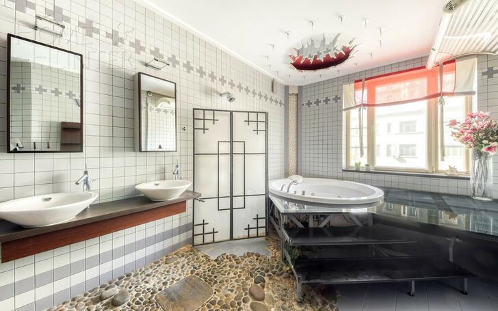 3-КОМН. КВАРТИРА С ОТДЕЛКОЙ 130 М² НА 2 ЭТАЖЕ