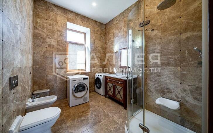 2-этажный коттедж 826 м² с отделкой