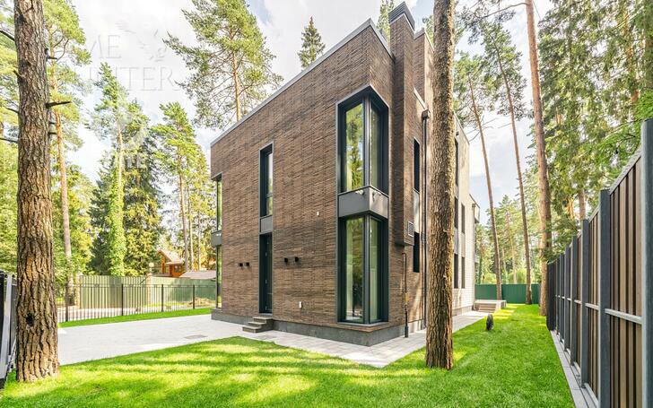 3-этажный коттедж 380 м² с отделкой