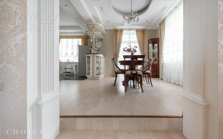 2-этажный коттедж 284.2 м² с отделкой