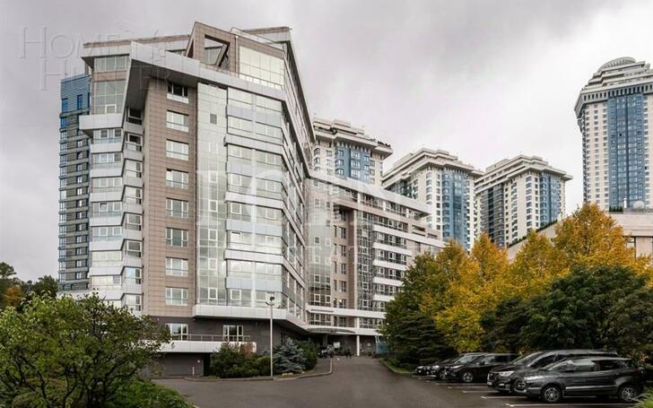 5-КОМН. КВАРТИРА С ОТДЕЛКОЙ 290 М² НА 2 ЭТАЖЕ