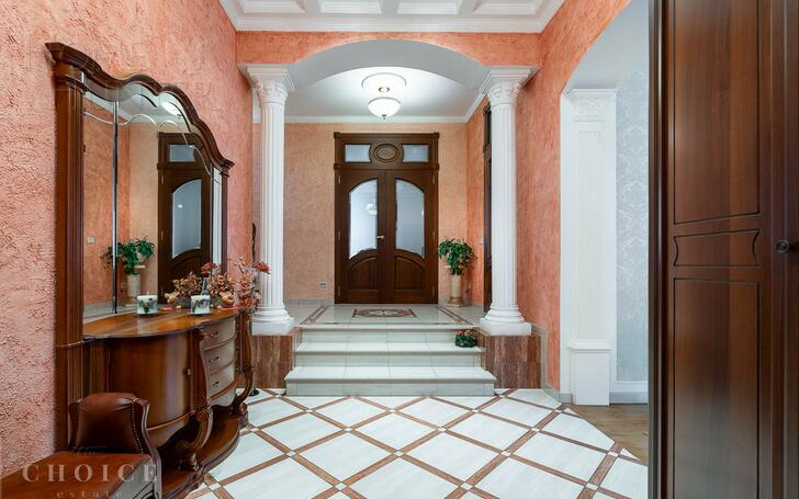 2-этажный коттедж 284.2 м² с отделкой