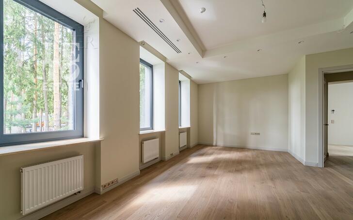 3-этажный коттедж 380 м² с отделкой