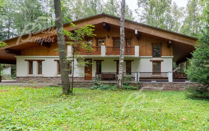 2-этажный коттедж 595 м² с отделкой