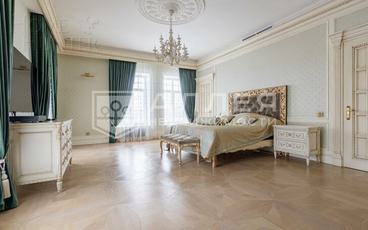 2-этажный коттедж 1 400 м² с отделкой