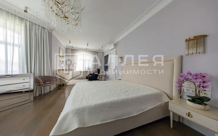 2-этажный коттедж 550 м² с отделкой