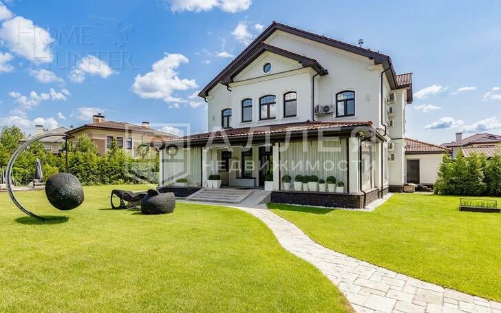 2-этажный коттедж 550 м² с отделкой