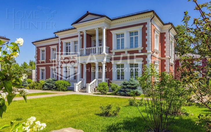 2-этажный коттедж 1 400 м² с отделкой