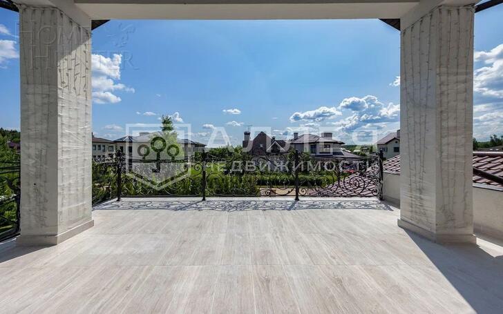 2-этажный коттедж 550 м² с отделкой