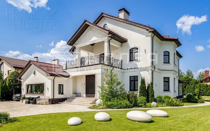 2-этажный коттедж 550 м² с отделкой