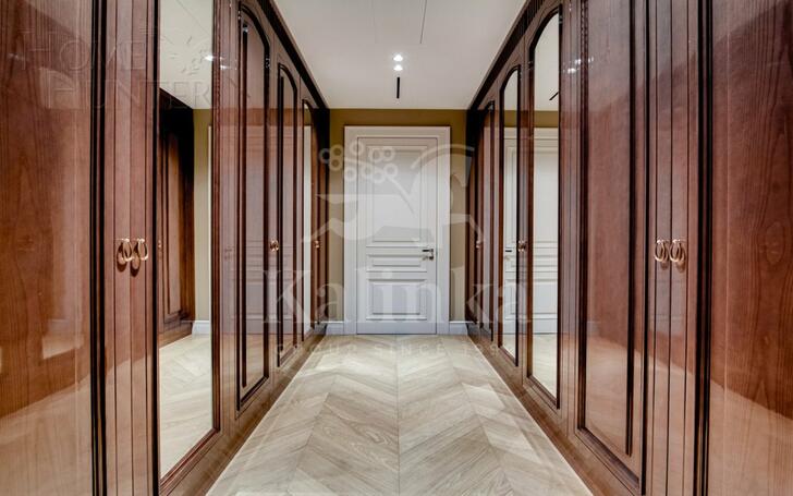 4-КОМН. КВАРТИРА С ОТДЕЛКОЙ 200.7 М² НА 4 ЭТАЖЕ
