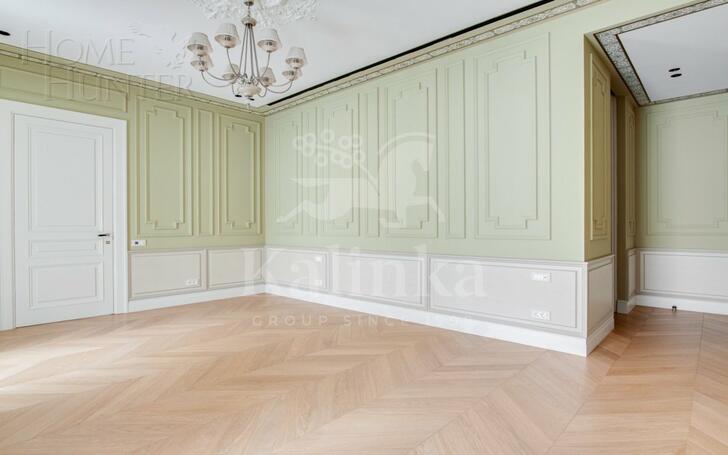4-КОМН. КВАРТИРА С ОТДЕЛКОЙ 200.7 М² НА 4 ЭТАЖЕ