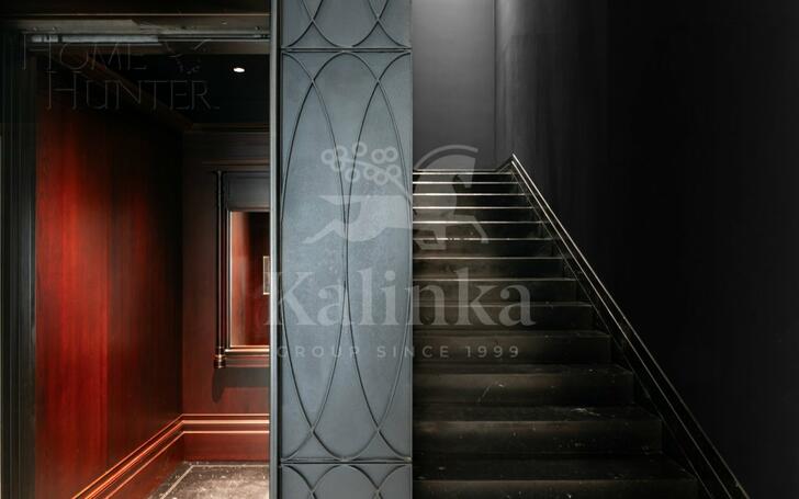 4-КОМН. КВАРТИРА С ОТДЕЛКОЙ 200.7 М² НА 4 ЭТАЖЕ