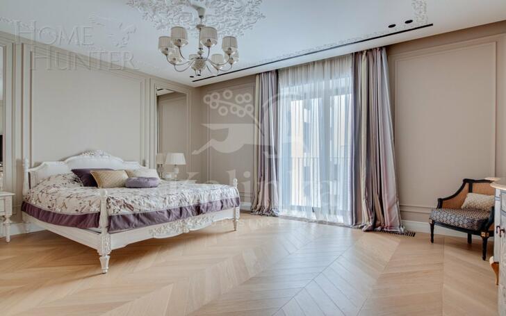 4-КОМН. КВАРТИРА С ОТДЕЛКОЙ 200.7 М² НА 4 ЭТАЖЕ