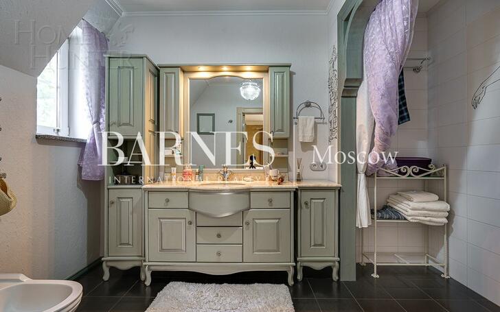 2-этажный коттедж 1 150 м² с отделкой