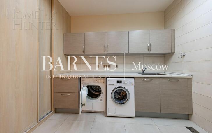 3-этажный таунхаус 430 м² с отделкой
