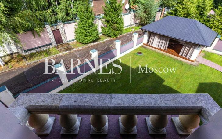 2-этажный коттедж 800 м² с отделкой