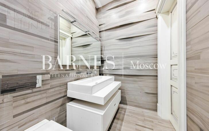 3-этажный таунхаус 430 м² с отделкой