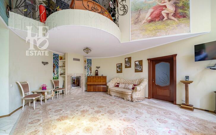 3-этажный коттедж 384.4 м² с отделкой