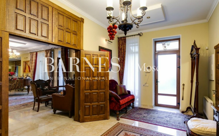2-этажный коттедж 620 м² с отделкой