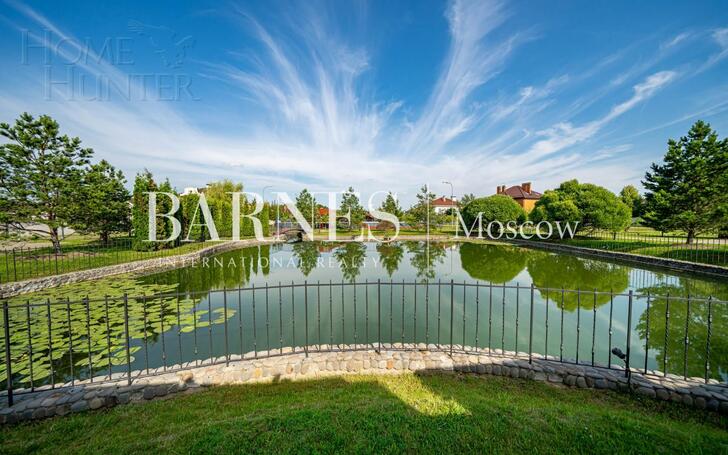 2-этажный коттедж 250 м² с отделкой