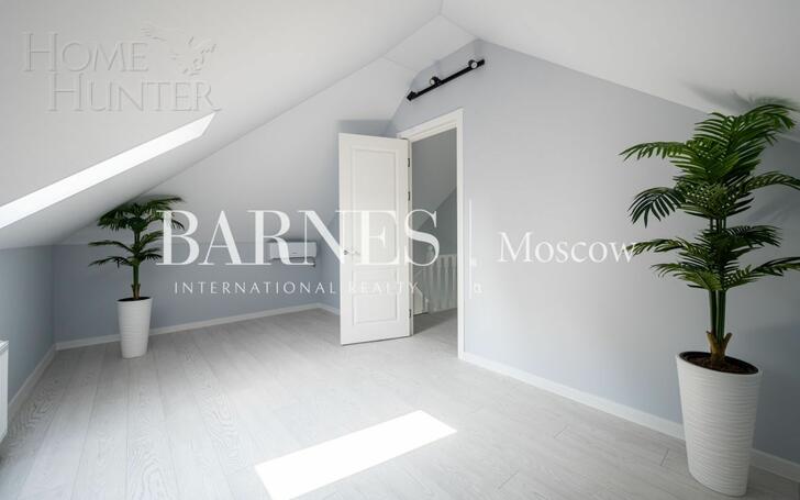 2-этажный коттедж 220 м² с отделкой