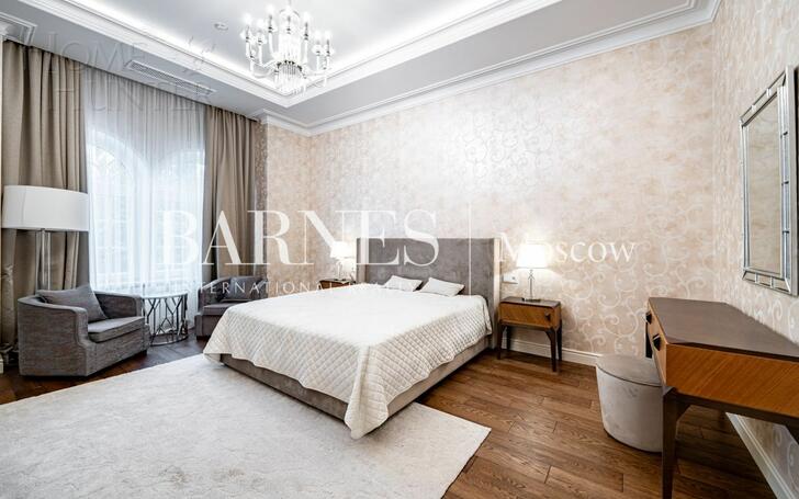 2-этажный коттедж 2 141 м² с отделкой
