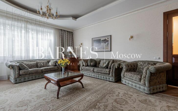 2-этажный коттедж 471 м² с отделкой