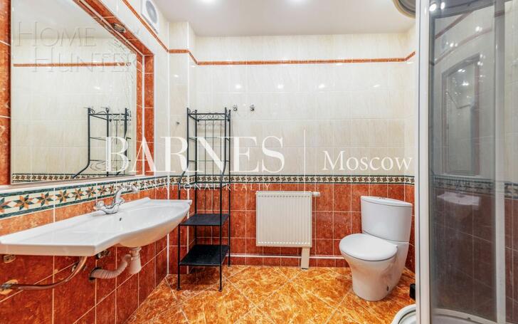 2-этажный коттедж 370 м² с отделкой