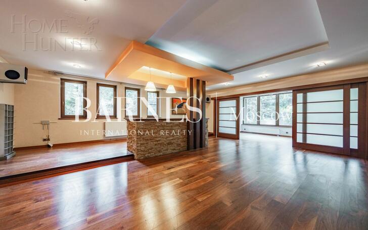2-этажный коттедж 320 м² с отделкой